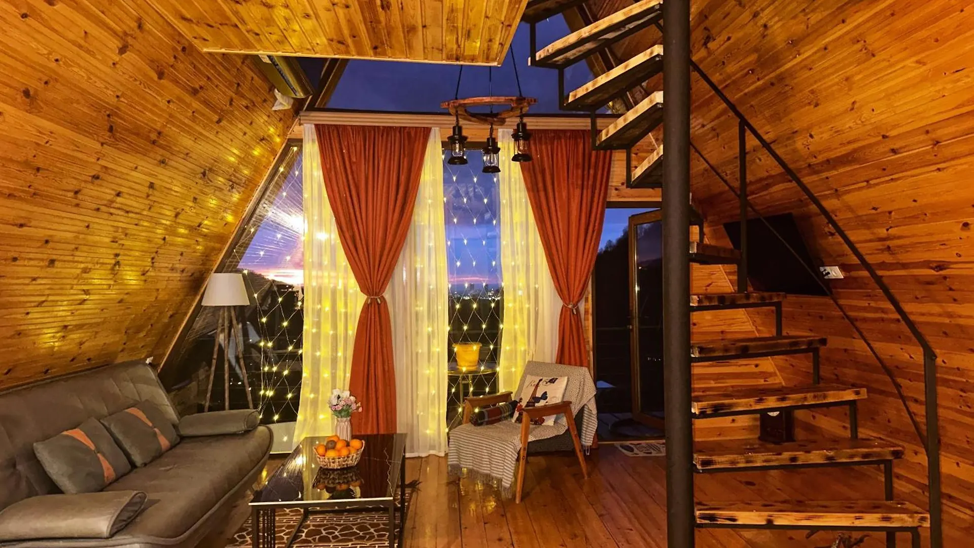 Шале Wayside Cottage Livia Батуми