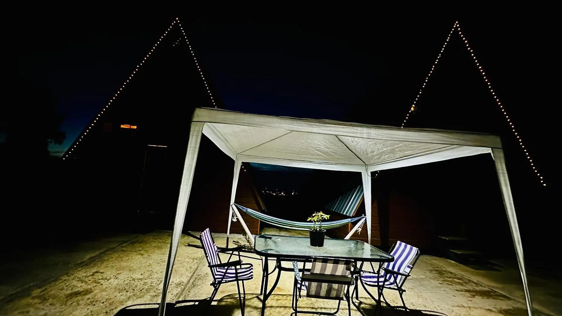 Wayside Cottage Livia Батуми