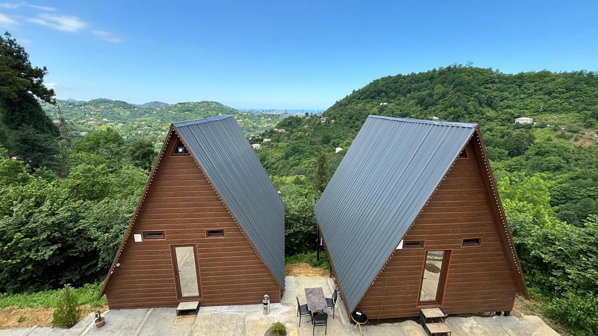 Шале Wayside Cottage Livia Батуми