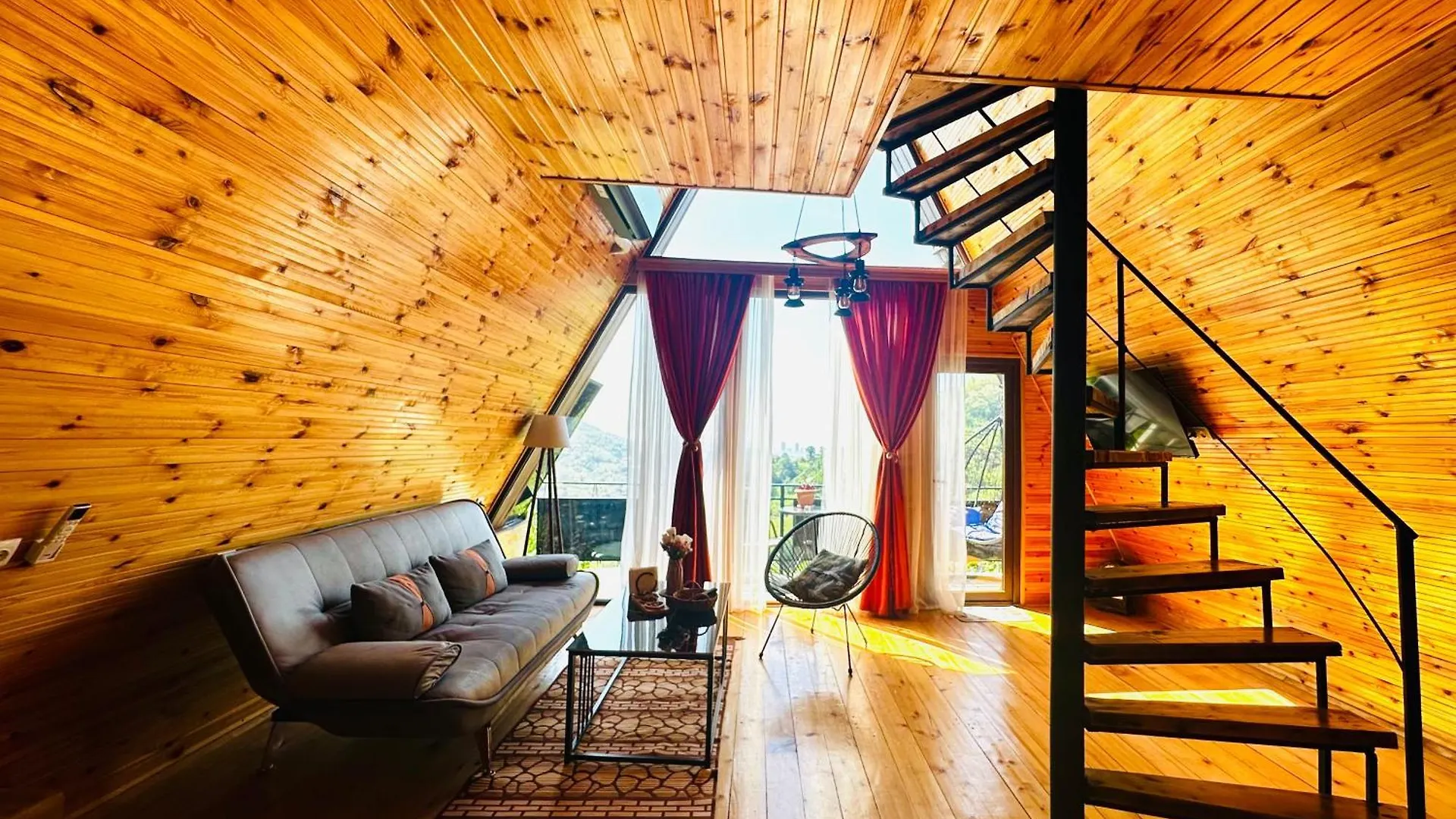 Шале Wayside Cottage Livia Батуми